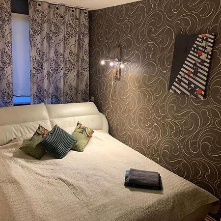 Riia 10, 2-Bedroom Apartment - 2 Big Beds 1 Extra Bed-Parking Free Tartu Extérieur photo