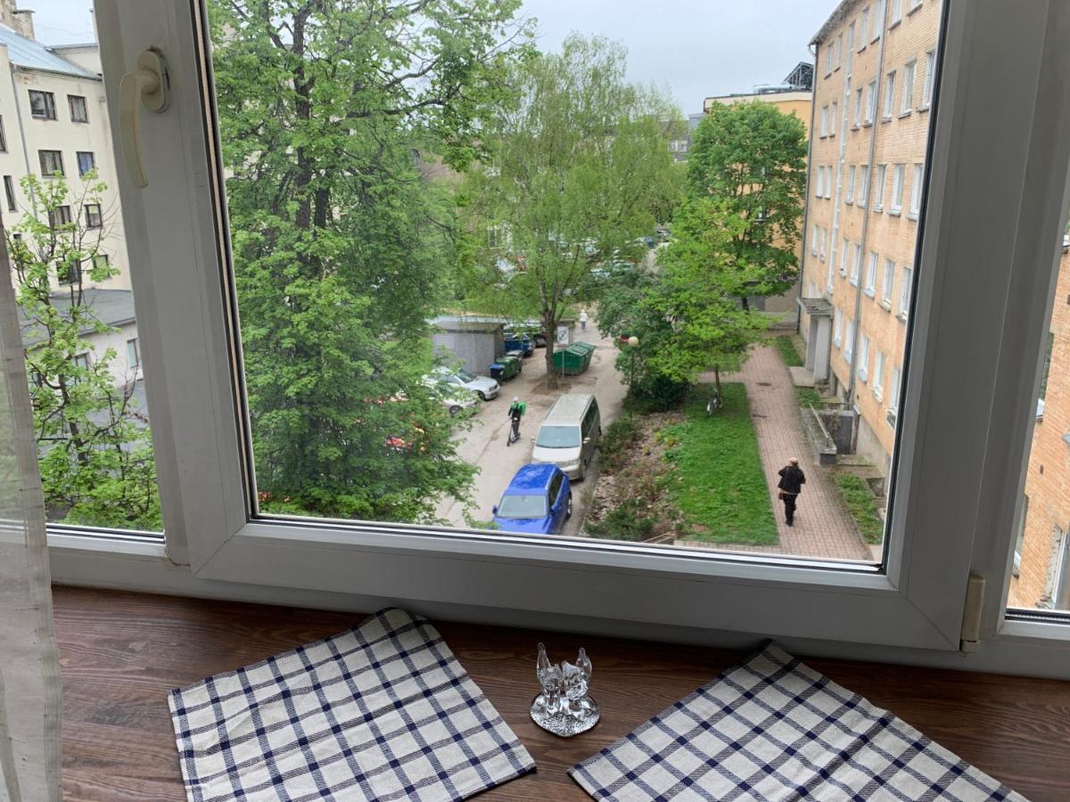 Riia 10, 2-Bedroom Apartment - 2 Big Beds 1 Extra Bed-Parking Free Tartu Extérieur photo