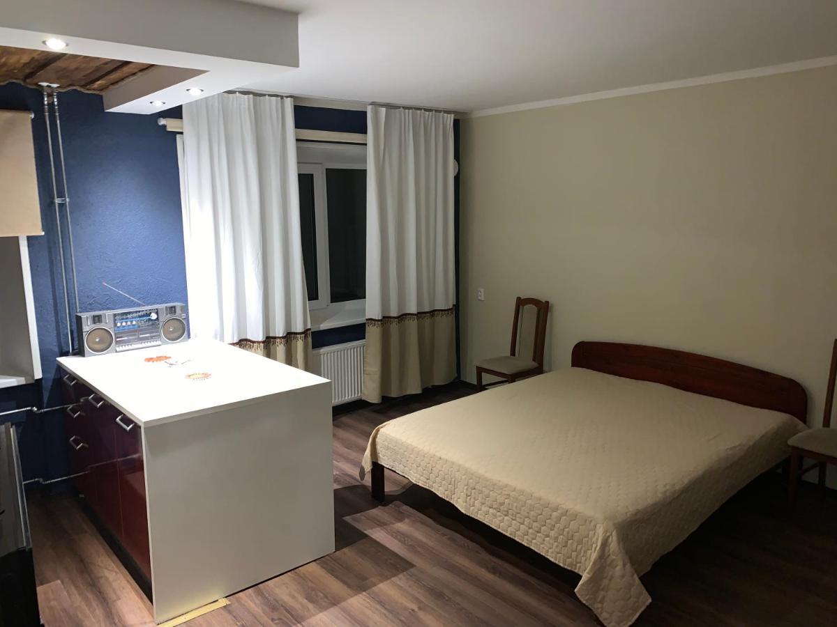 Riia 10, 2-Bedroom Apartment - 2 Big Beds 1 Extra Bed-Parking Free Tartu Extérieur photo