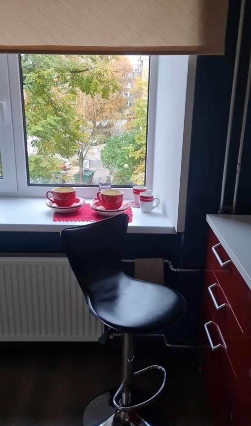 Riia 10, 2-Bedroom Apartment - 2 Big Beds 1 Extra Bed-Parking Free Tartu Extérieur photo