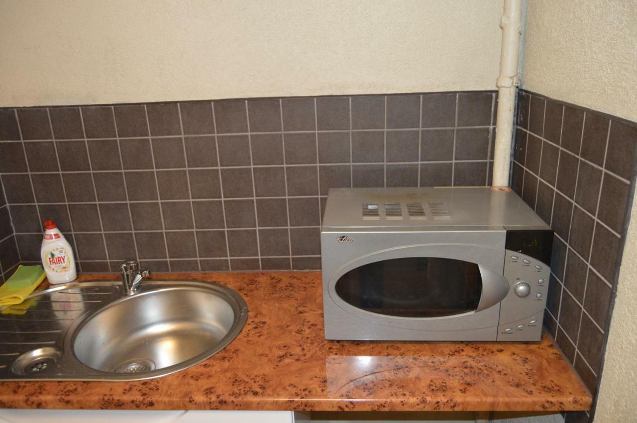 Riia 10, 2-Bedroom Apartment - 2 Big Beds 1 Extra Bed-Parking Free Tartu Extérieur photo